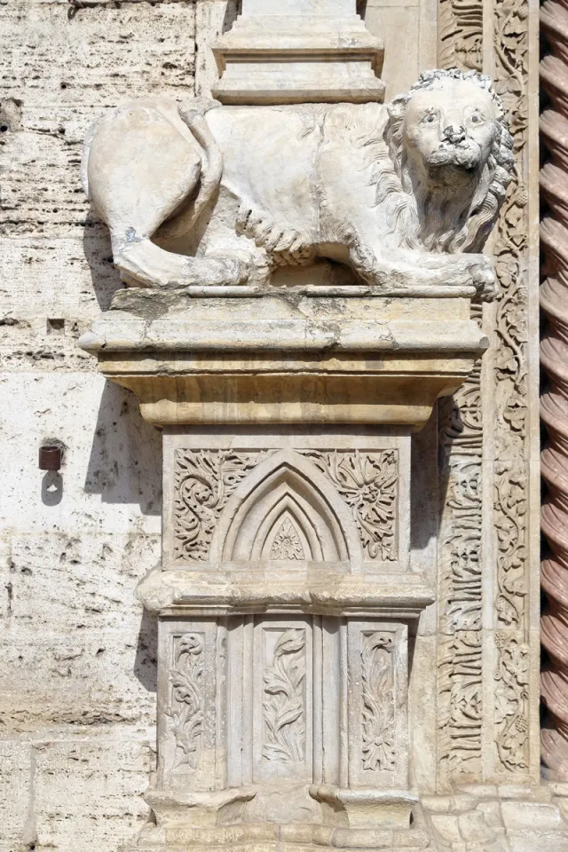 Palast der Prioren, Portale Maggiore, Detail