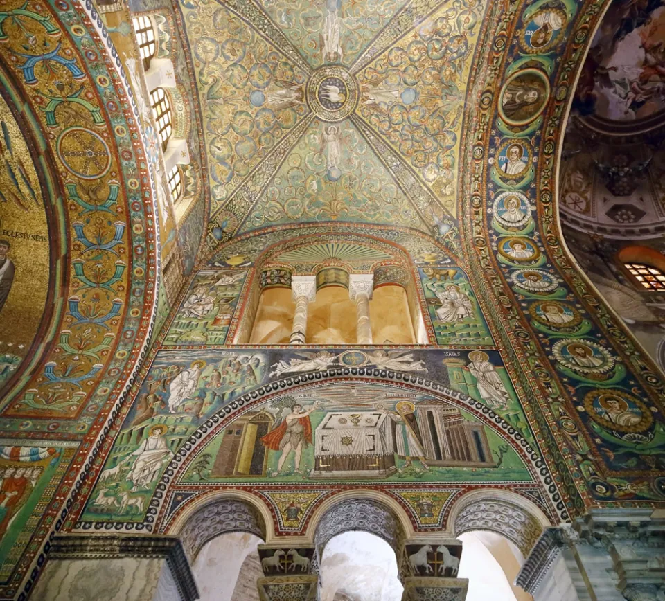 Basilika San Vitale, Mosaike des Chorraums