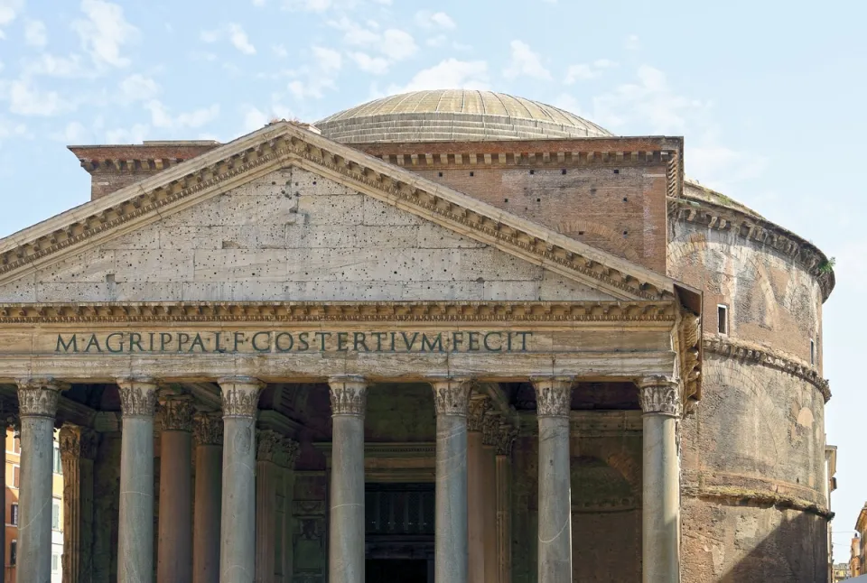 Pantheon, Detail der Hauptfassade