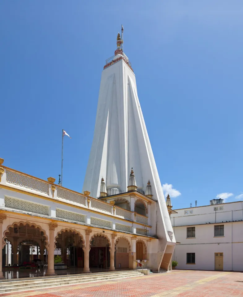 Komplex der Shree Hindu Union Mombasa, Shiva-Temple, Shikhara