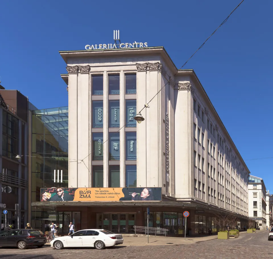 Galerija Centrs, Südostansicht