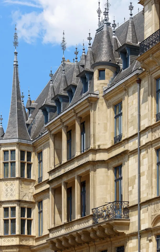 Großherzogliches Palais, Detail der Fassade