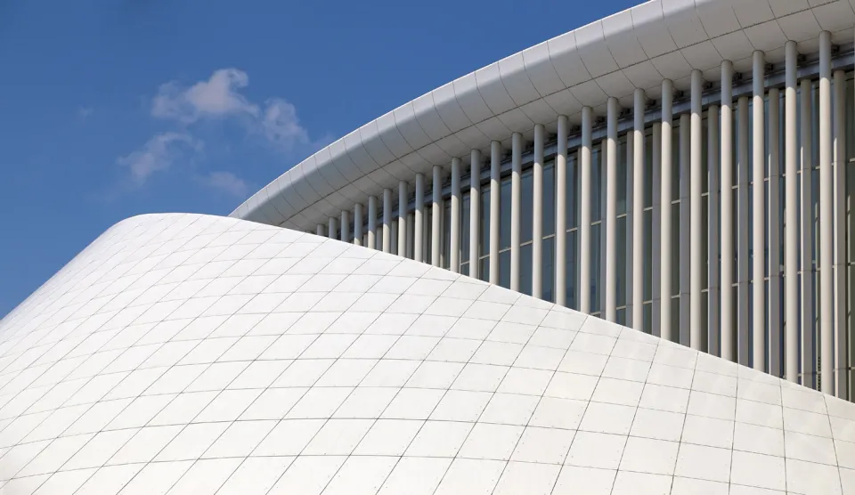 Philharmonie Luxembourg, Detail der östlichen Fassade