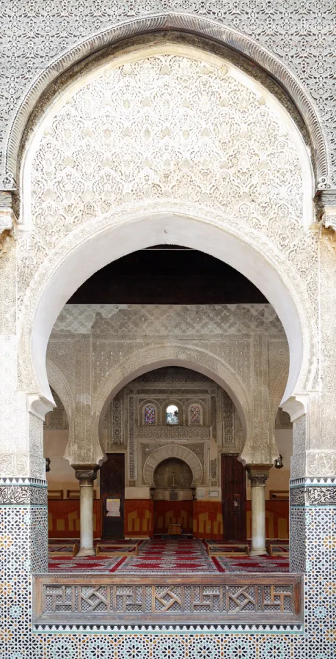 Bou Inania Medrese, Moschee