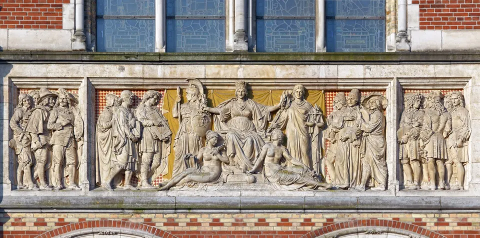 Rijksmuseum, mittleres Relief der nordöstlichen Fassade