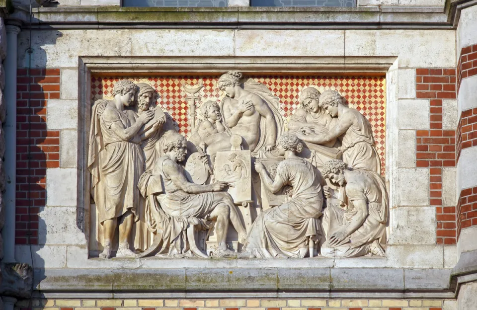 Rijksmuseum, Relief der nordöstlichen Fassade