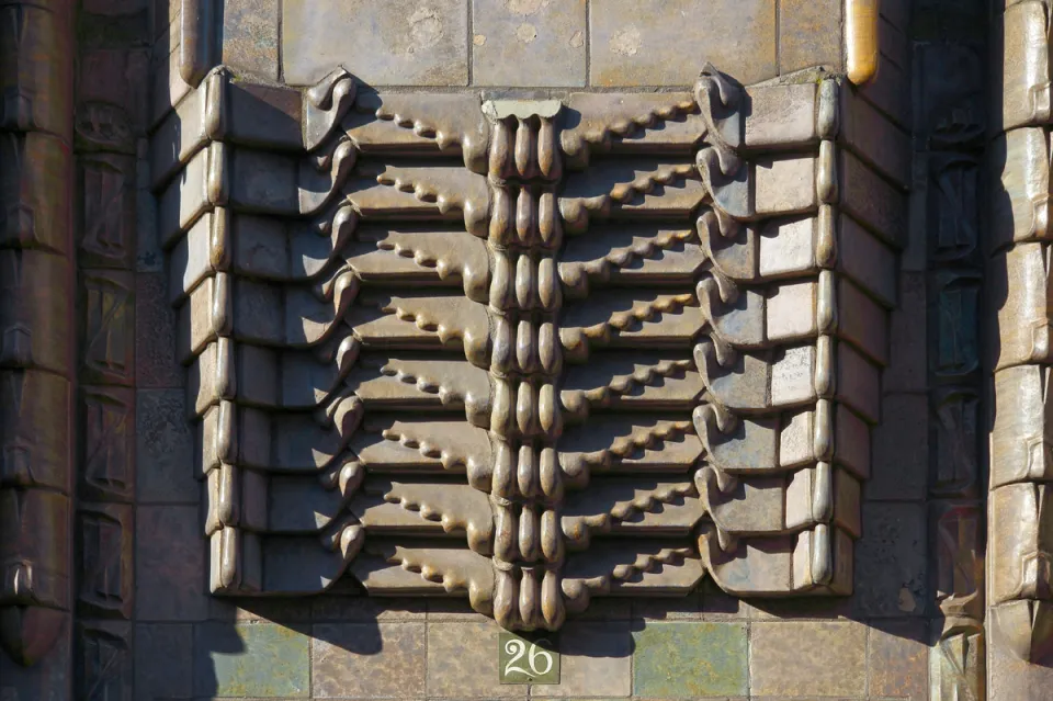 Königliches Tuschinski-Theater, Detail der Fassade