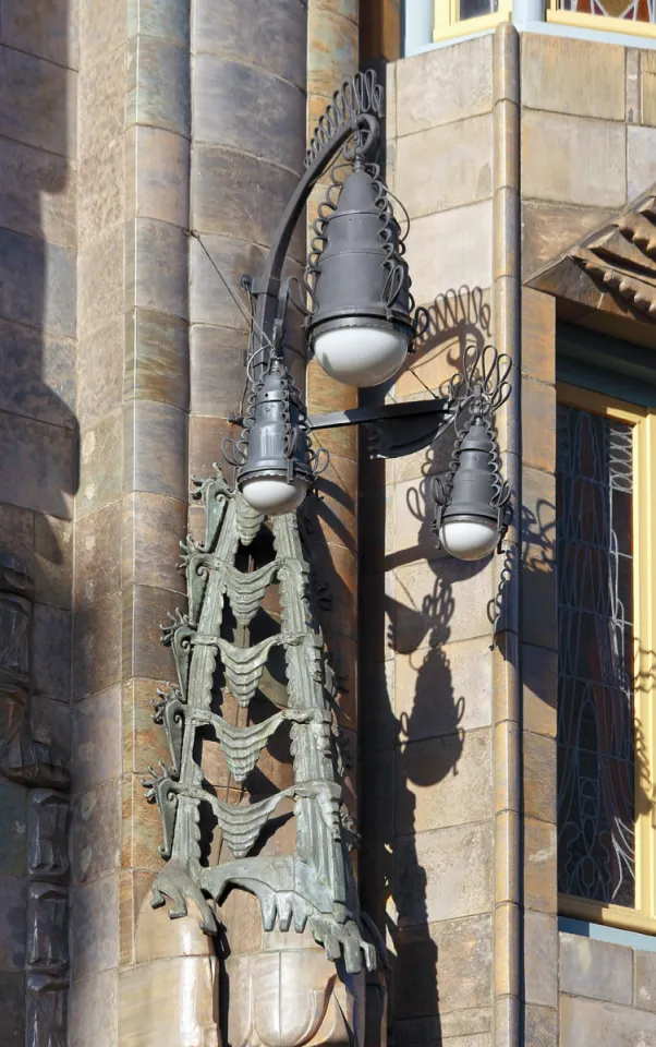 Königliches Tuschinski-Theater, Laterne