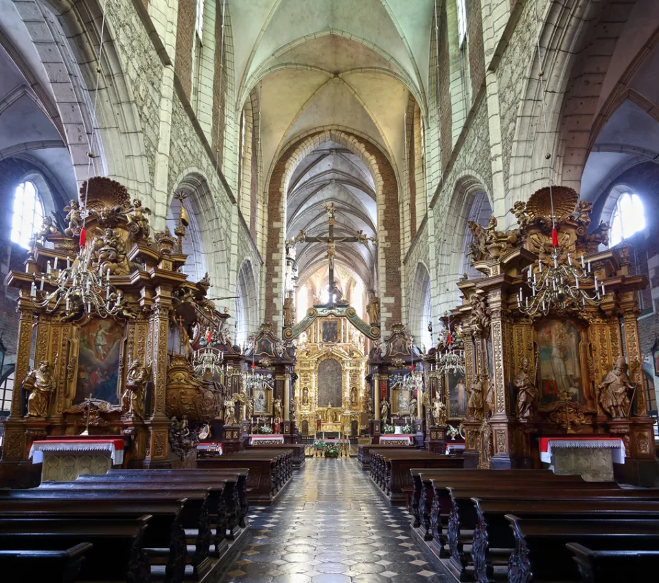 Fronleichnamskirche, Hauptschiff