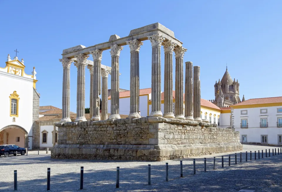 Römischer Tempel von Évora, Nordwestansicht