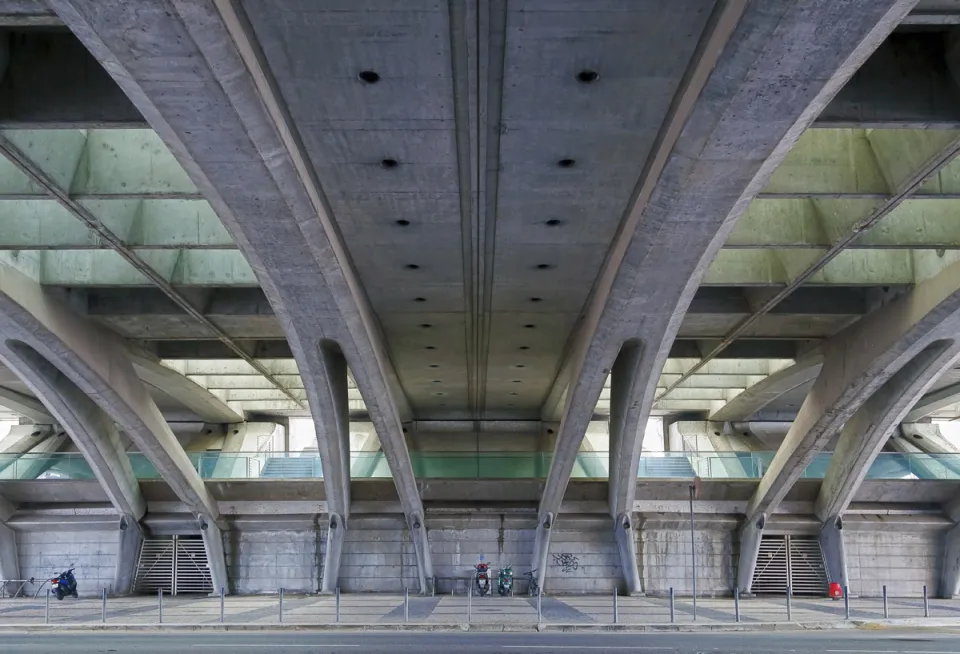 Bahnhof Lissabon Oriente, Tragwerk südlicher Brückendurchgang