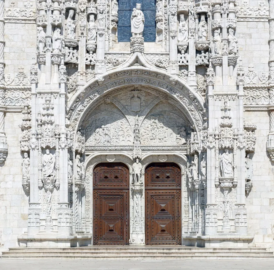 Hieronymitenkloster, Kirche der Heiligen Maria, unterer Teil des Südportals