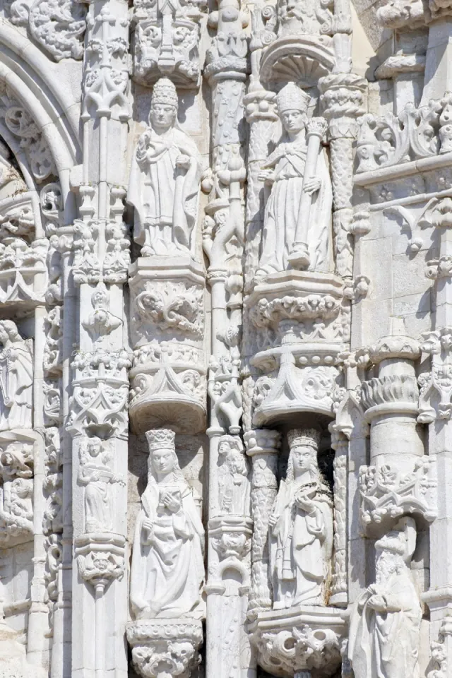 Hieronymiten­kloster, Kirche der Heiligen Maria, Details des Südportals