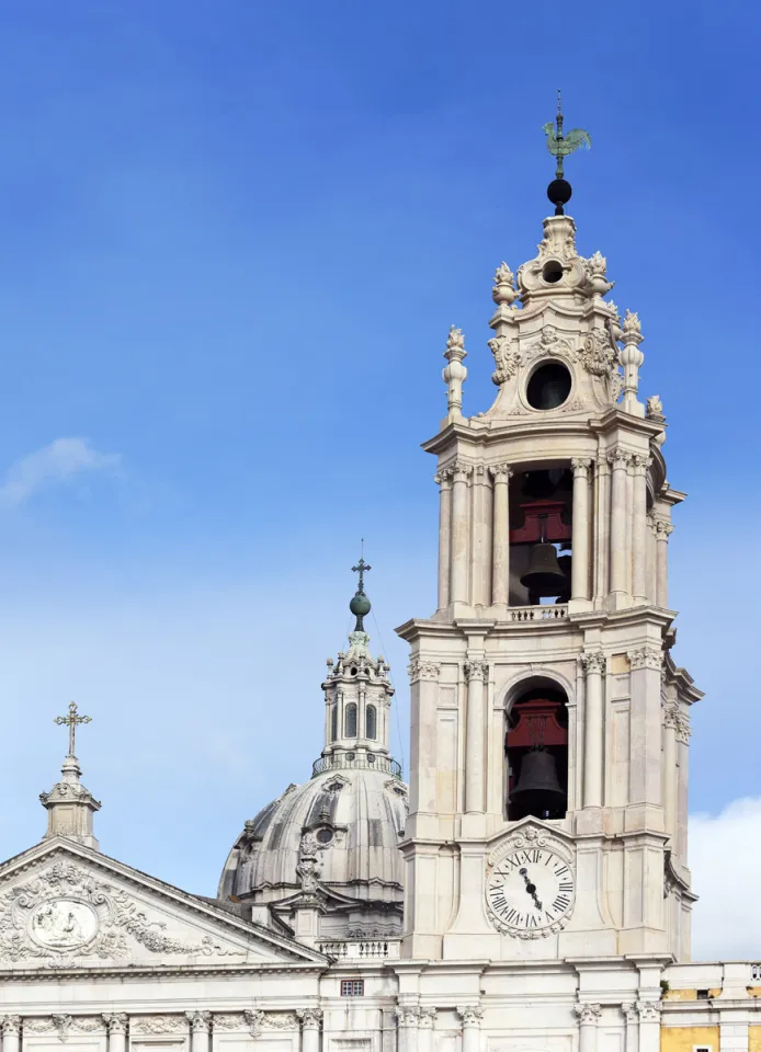 Königliches Gebäude von Mafra, Basilika, südlicher Turmhelm