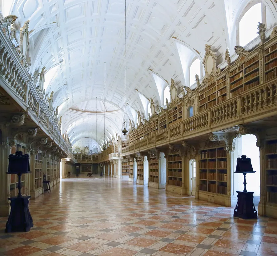 Königliches Gebäude von Mafra, Bibliothek