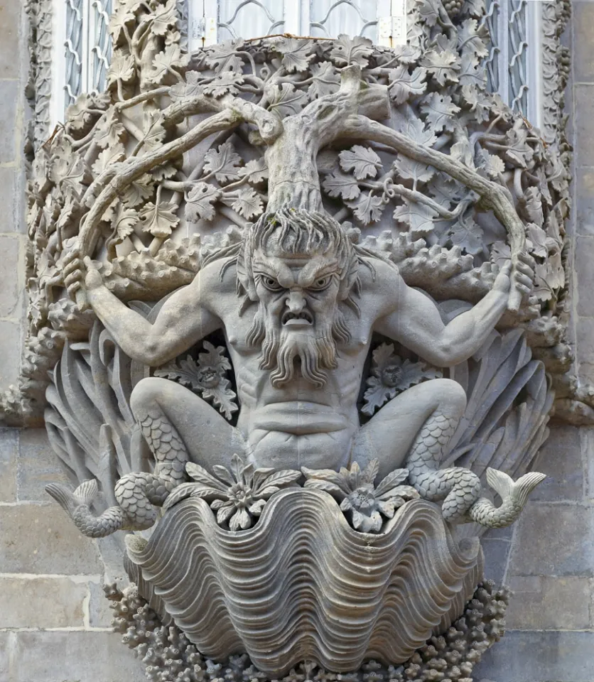 Nationalpalast von Pena, Terasse des Triton, Triton-Skulptur