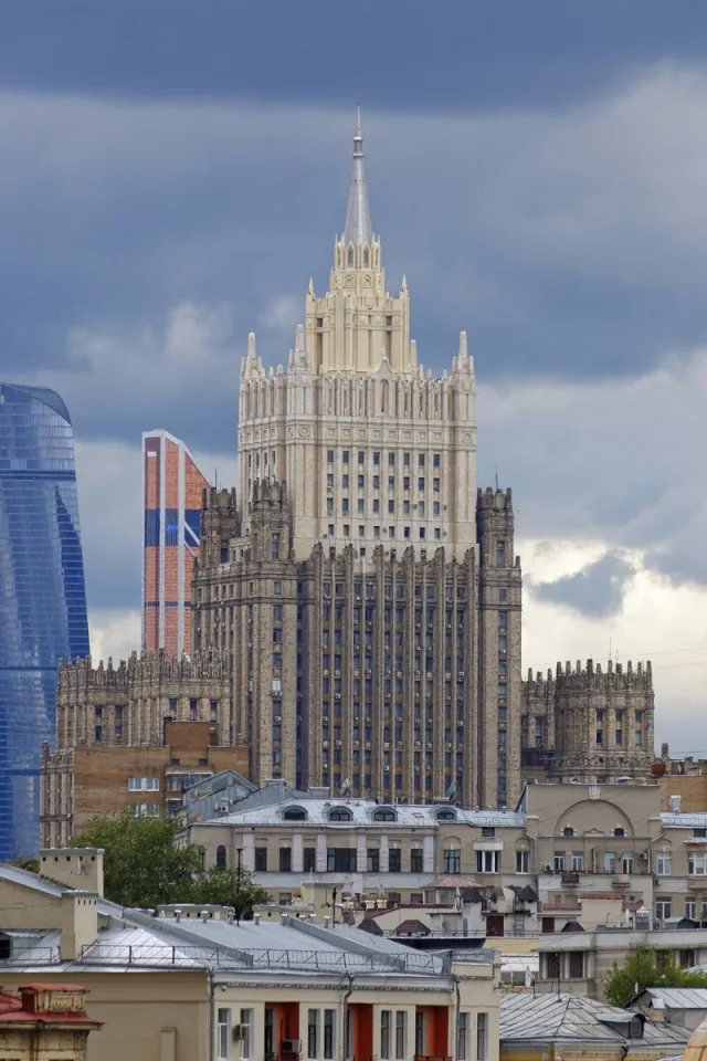 Gebäude des russischen Außenministeriums, Sicht von der Christ-Erlöser-Kathedrale