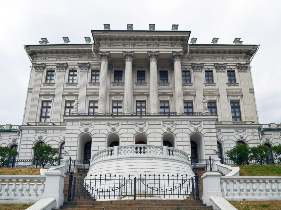 Paschkow-Haus, Südostfassade