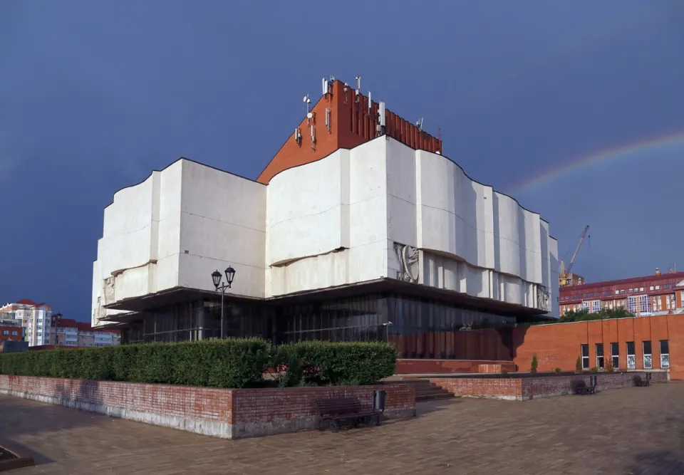 Alabin-Heimatkundemuseum, Südwestansicht