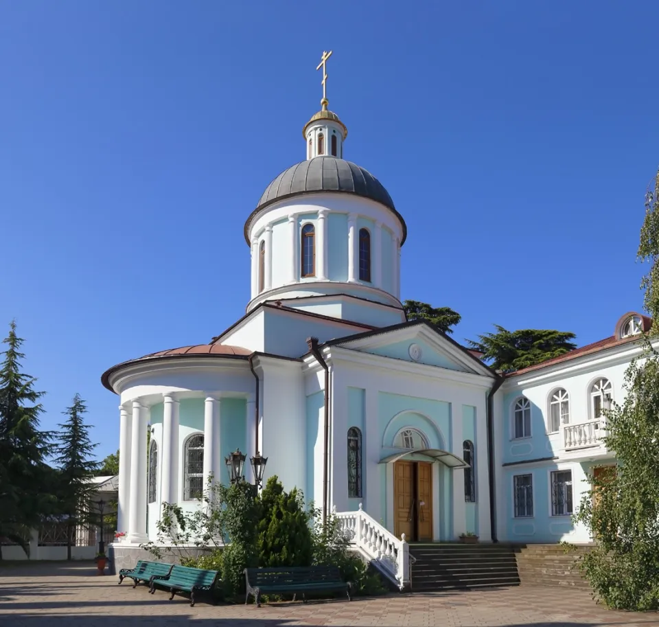 Erzengel-Michael-Kathedrale, Taufkirche der Iberischen Ikone der Gottesmutter, Sonntagsschule der heiligen Kyrill und Methodius