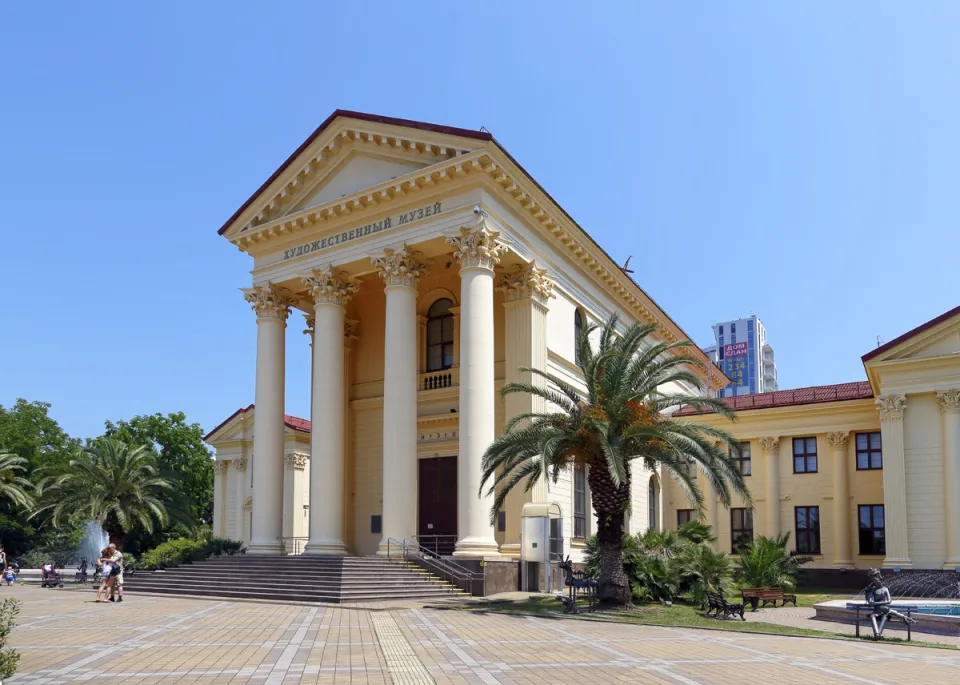 Kunstmuseum Sochi, Portikus