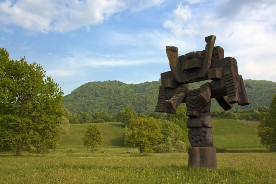 Zisterzienserabtei Kostanjevica, Kunstwerk im Skulpturenpark „Forma Viva“