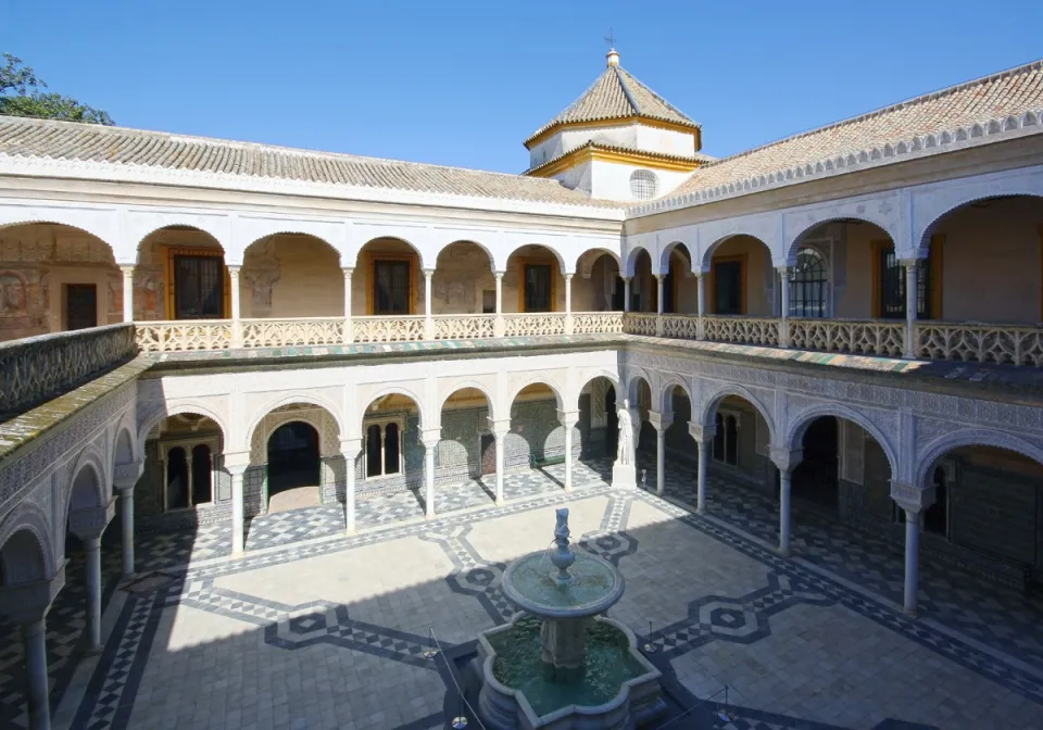 Haus des Pilatus, Hauptinnenhof (Patio)