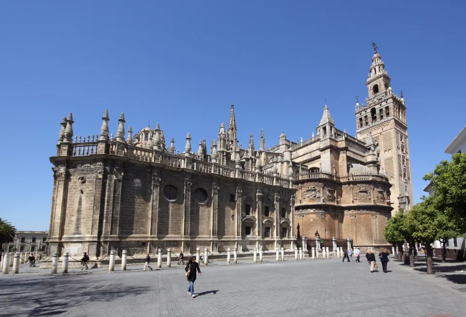 Kathedrale von Sevilla, Ostansicht