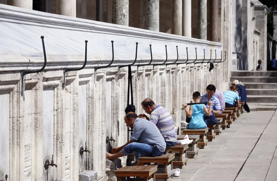 Süleymaniye-Moschee, Waschvorrichtungen (Wudu)