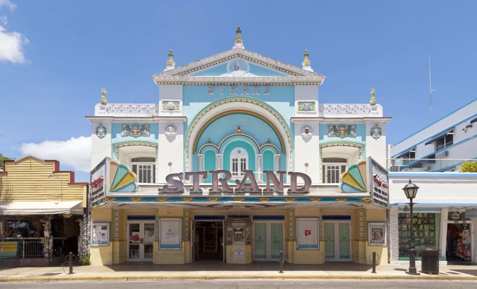 Strand Theatre, Hauptfassade
