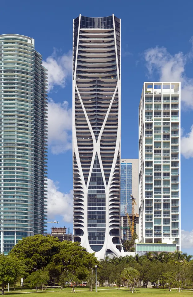 One Thousand Museum, Ostansicht, Sicht vom Park Maurice A. Ferré One Thousand Museum, Ostansicht, Sicht vom Park Maurice A. Ferré