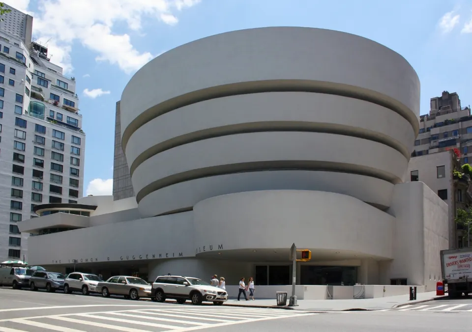 Solomon R. Guggenheim Museum, Ostansicht