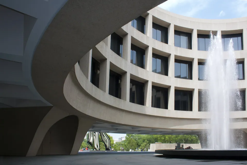 Hirshhorn-Museum, Innenhof