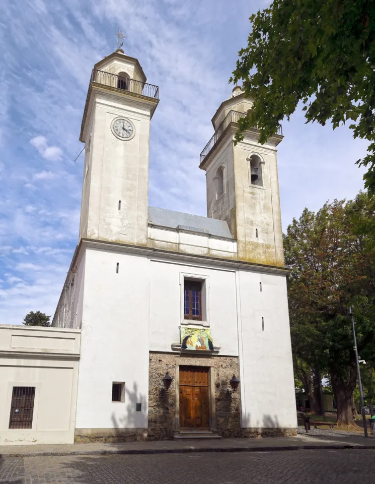 Basilika des Allerheiligsten Sakraments, Westansicht