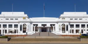 Altes Parlamentsgebäude, zentraler Bereich der Hauptfassade (Nordostansicht)