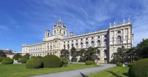 Naturhistorisches Museum, Ostansicht