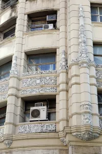 Mayapan-Gebäude, Detail der Fassade