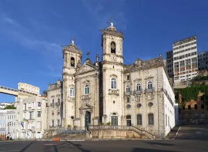 Basilika Unserer Lieben Frau der unbefleckten Empfängnis, Westansicht