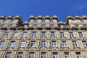 Palais Adria, Detail der Ostfassade