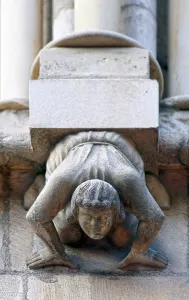 Hôtel Aubriot, Skulptur der Fassade