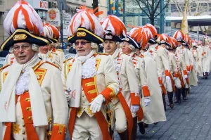 Umzug einer Prinzengarde während des Kölner Karnevals