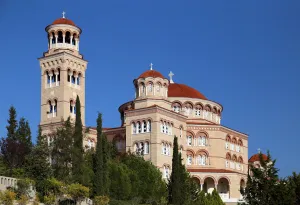 Kirche des Agios Nektarios, Westansicht