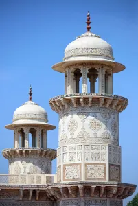 Grabmal des Itimad-ud-Daula, Mausoleum, Minarette