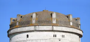 Mausoleum des Theoderich, monolithische Kuppel (Nordwestansicht)