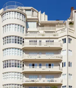 Leonglay-Gebäude, Detail der Fassade