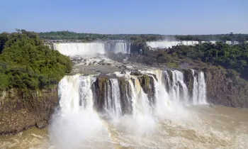 Iguazu-Wasserfälle, Drei-Musketiere-Fälle und Escondido-Fälle