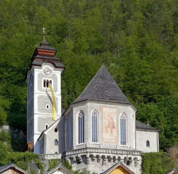 Pfarrkirche Maria am Berg, Ostansicht
