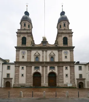 Jesuitenkirche, Hauptfassade (Nordansicht)