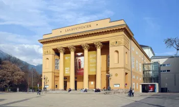 Tiroler Landestheater (Großes Haus), Südwestansicht