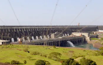 Wasserkraftwerk Itaipu, Südwestansicht